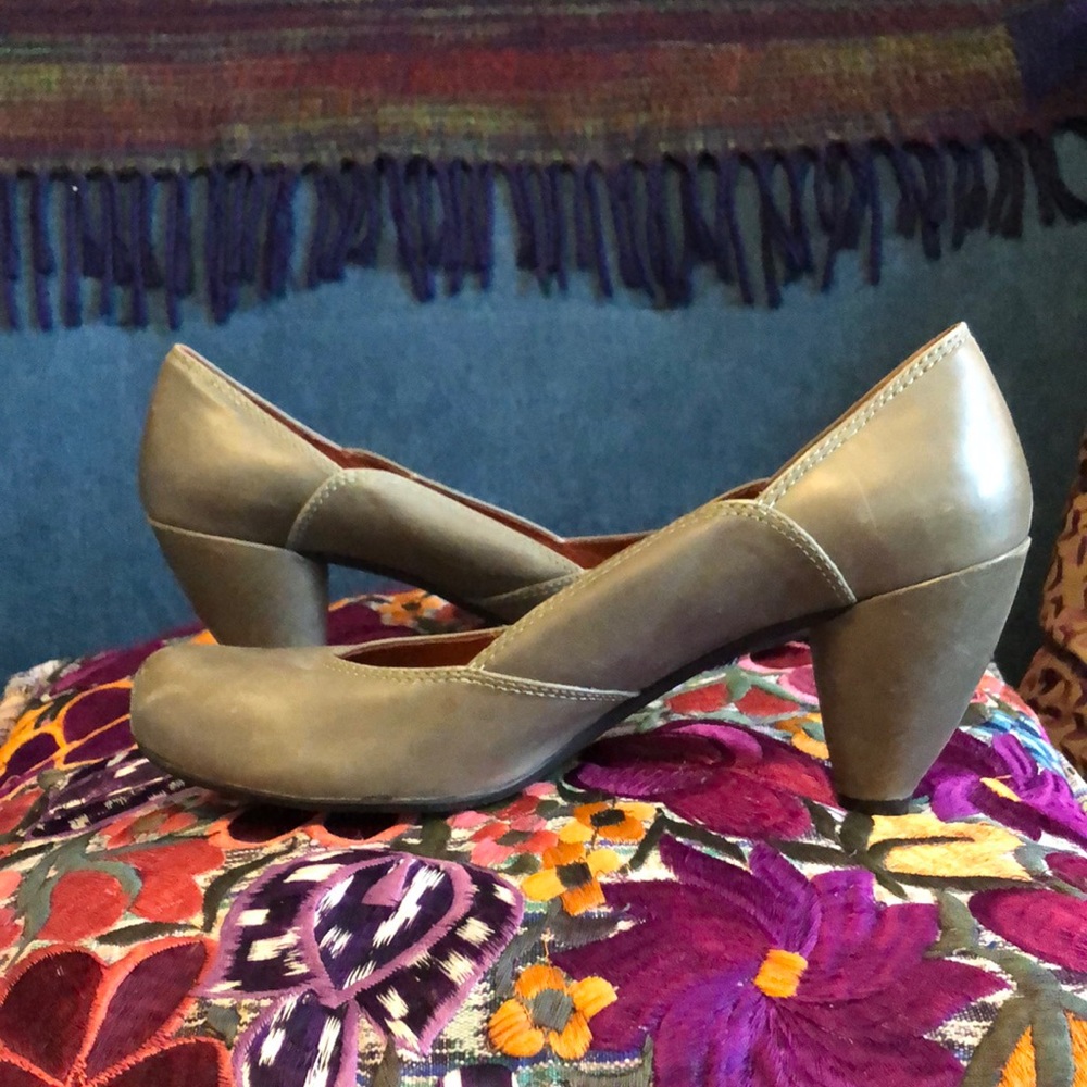 Sachelle pumps women’s size 8